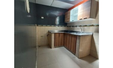 Alquilo Apartamento en segundo piso en Alfonso López - Pereira