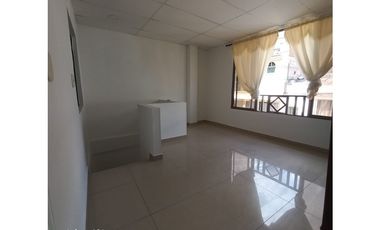 Alquilo Apartamento en segundo piso en Alfonso López - Pereira