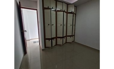 Alquilo Apartamento en segundo piso en Alfonso López - Pereira