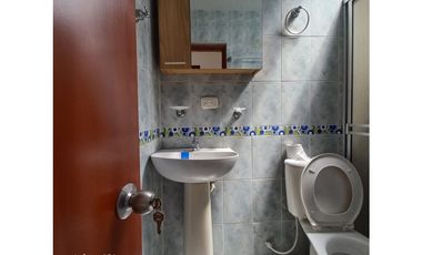 Alquilo Apartamento en segundo piso en Alfonso López - Pereira