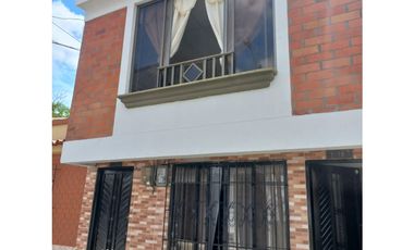 Alquilo Apartamento en segundo piso en Alfonso López - Pereira
