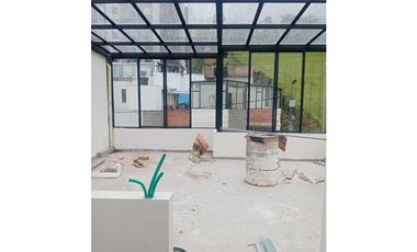 VENDO CASA BOSQUE MADERO CON PARQUEADERO INTERNO