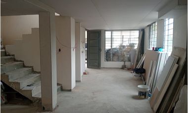 VENDO CASA BOSQUE MADERO CON PARQUEADERO INTERNO