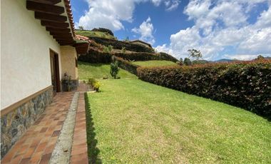 Hermosa casa en San Vicente vereda La Porquera
