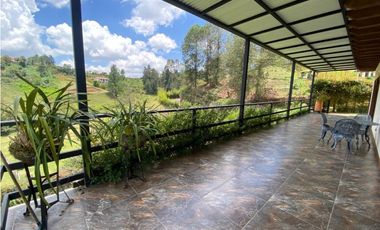 Hermosa casa en San Vicente vereda La Porquera