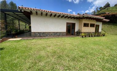 Hermosa casa en San Vicente vereda La Porquera