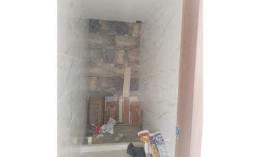 VENDO CASA CON DOBLE APARTAMENTO IMPERIO REAL