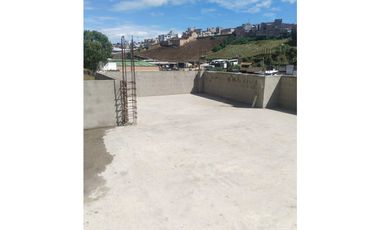 VENDO CASA CON DOBLE APARTAMENTO IMPERIO REAL