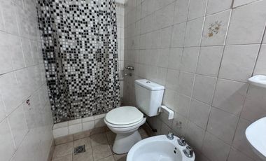 ALQUILER DPTO. 2 AMB AMPLIO LA TABLADA PATIO