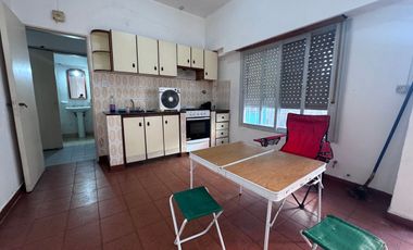 ALQUILER DPTO. 2 AMB AMPLIO LA TABLADA PATIO