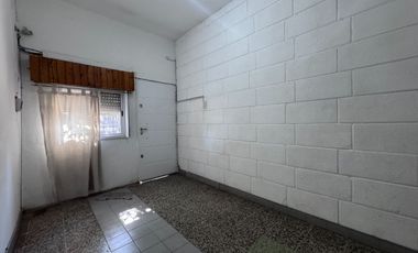 ALQUILER DPTO. 2 AMB AMPLIO LA TABLADA PATIO