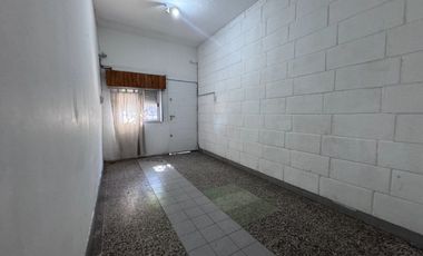 ALQUILER DPTO. 2 AMB AMPLIO LA TABLADA PATIO
