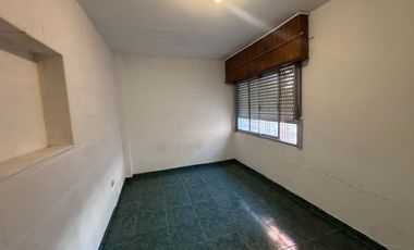 ALQUILER DPTO. 2 AMB AMPLIO LA TABLADA PATIO
