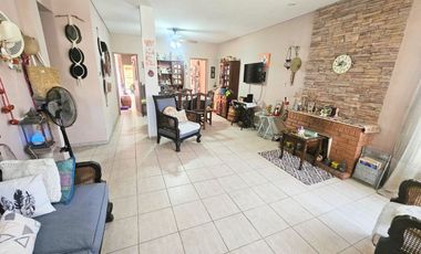 CASA 5 AMBIENTES SANTOS LUGARES JARDIN PERMUTA