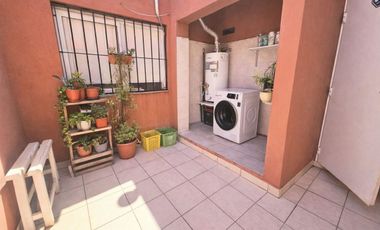 CASA 5 AMBIENTES SANTOS LUGARES JARDIN PERMUTA