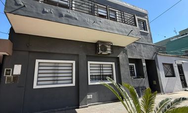 VENTA PH 2 AMBIENTES AL FRENTE WILDE