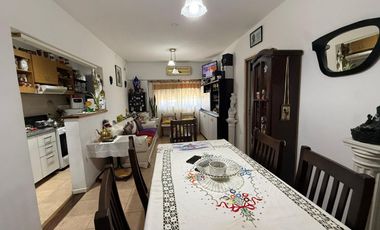 VENTA PH 2 AMBIENTES AL FRENTE WILDE