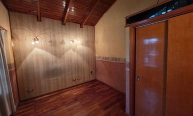 Venta Casa tipo duplex 5 amb en Quilmes.