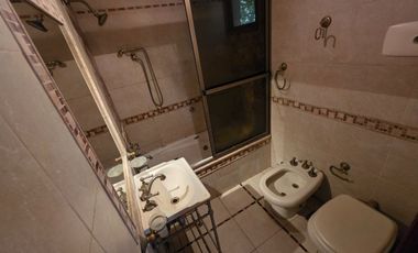 Venta Casa tipo duplex 5 amb en Quilmes.