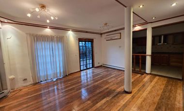 Venta Casa tipo duplex 5 amb en Quilmes.
