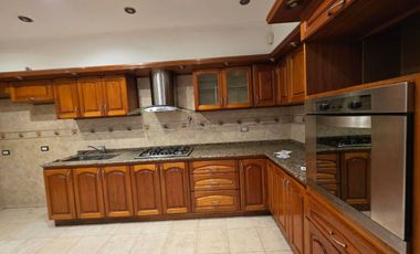 Venta Casa tipo duplex 5 amb en Quilmes.