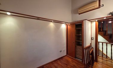 Venta Casa tipo duplex 5 amb en Quilmes.