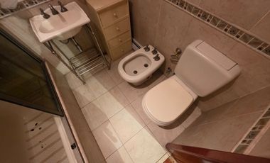 Venta Casa tipo duplex 5 amb en Quilmes.