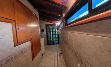 Venta Casa tipo duplex 5 amb en Quilmes.