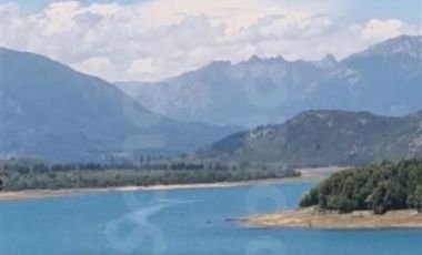 Sitio en Venta en Lago Colbún con Tremenda Vista al Lago