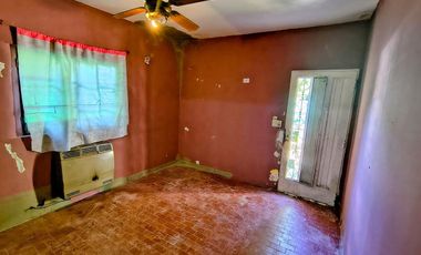 CASA VENTA LA REJA A REFACCIONAR (2 CASAS)