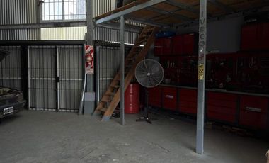 VENTA CASA 3 AMB + GALPON/ DEPOSITO COMERCIAL