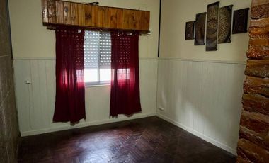 VENTA CASA 3 AMB + GALPON/ DEPOSITO COMERCIAL