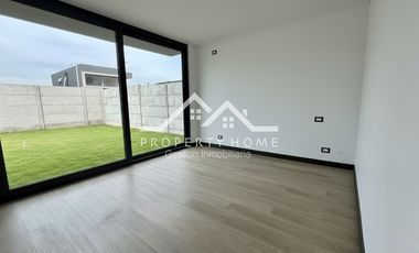 ARRIENDO CASA DE ESTRENO EN PIEDRA ROJA CHICUREO