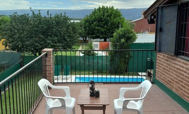 Alquiler Anual casa de dos habitaciones con piscina privada, Villa Cura Brochero