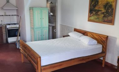 Alquiler Anual de Monoambiente con amplio patio privado, Villa Cura Brochero