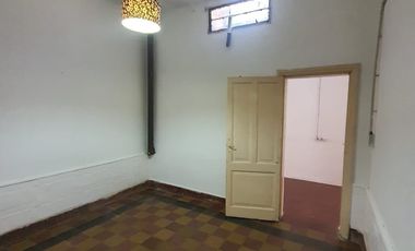 Alquiler anual de Local + casa sobre Av. Cura Gaucho en Villa Cura Brochero