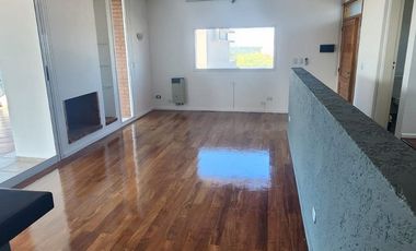 CASA EN ALQUILER CINCO LOMAS 3 DORM PILETA QUINCHO