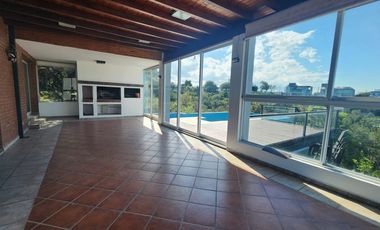 CASA EN ALQUILER CINCO LOMAS 3 DORM PILETA QUINCHO