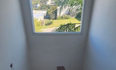 CASA EN ALQUILER CINCO LOMAS 3 DORM PILETA QUINCHO