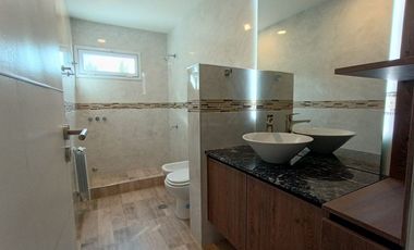 Alquiler | Casa a estrenar – Plottier