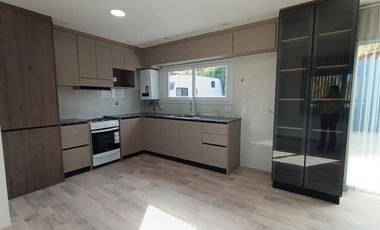 Alquiler | Casa a estrenar – Plottier