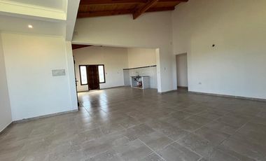 CASA A ESTRENAR EN VENTA