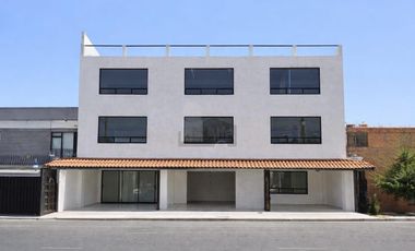 Edificio Comercial en Venta en Tlanepantla, Zona Satelite, Mundo E