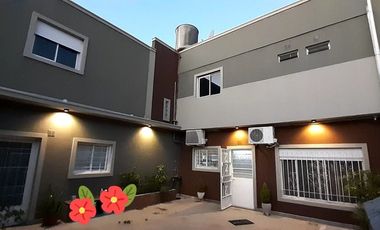 CASA MULTIFAMILIAR EN VENTA EN LOMAS APTO CRED