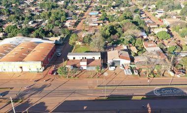 Se vende en Virasoro Corrientes. Esquina Con locales comerciales y 4 terrenos. En Esquina.