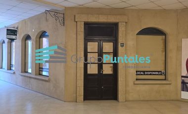 Local Comercial en Plaza Canning de 75 m2 en Primer Piso alquiler o venta
