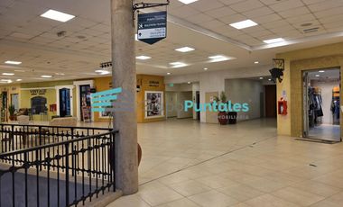 Local Comercial en Plaza Canning de 75 m2 en Primer Piso alquiler o venta