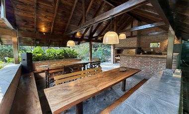Casa en el barrio Los Naranjos - Ingeniero Maschwitz - Escobar