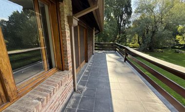 Casa en el barrio Los Naranjos - Ingeniero Maschwitz - Escobar