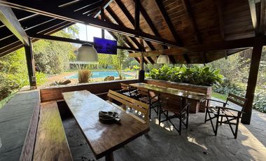 Casa en el barrio Los Naranjos - Ingeniero Maschwitz - Escobar